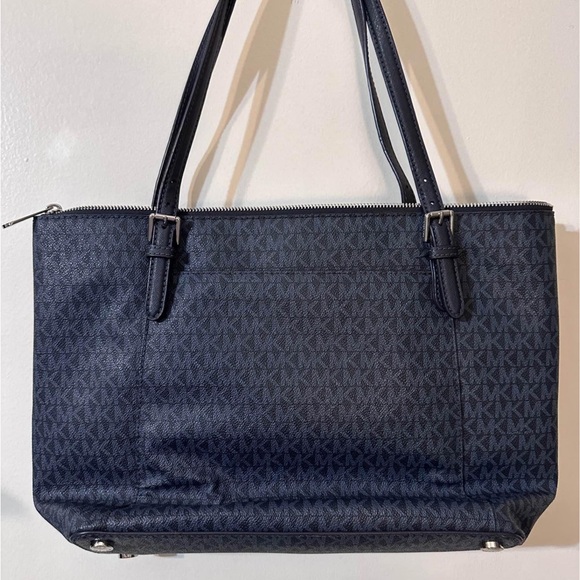 Michael Kors Purse - Picture 2 of 4